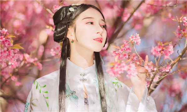 青龙供卵试管婴儿：助您实现家庭梦想的科学方案